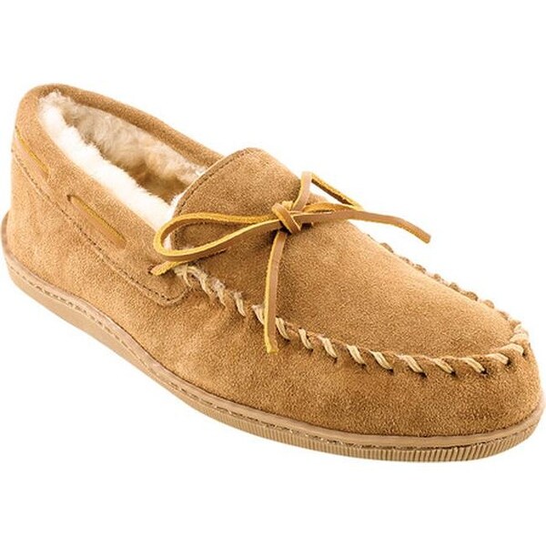 minnetonka men's sheepskin hardsole moc