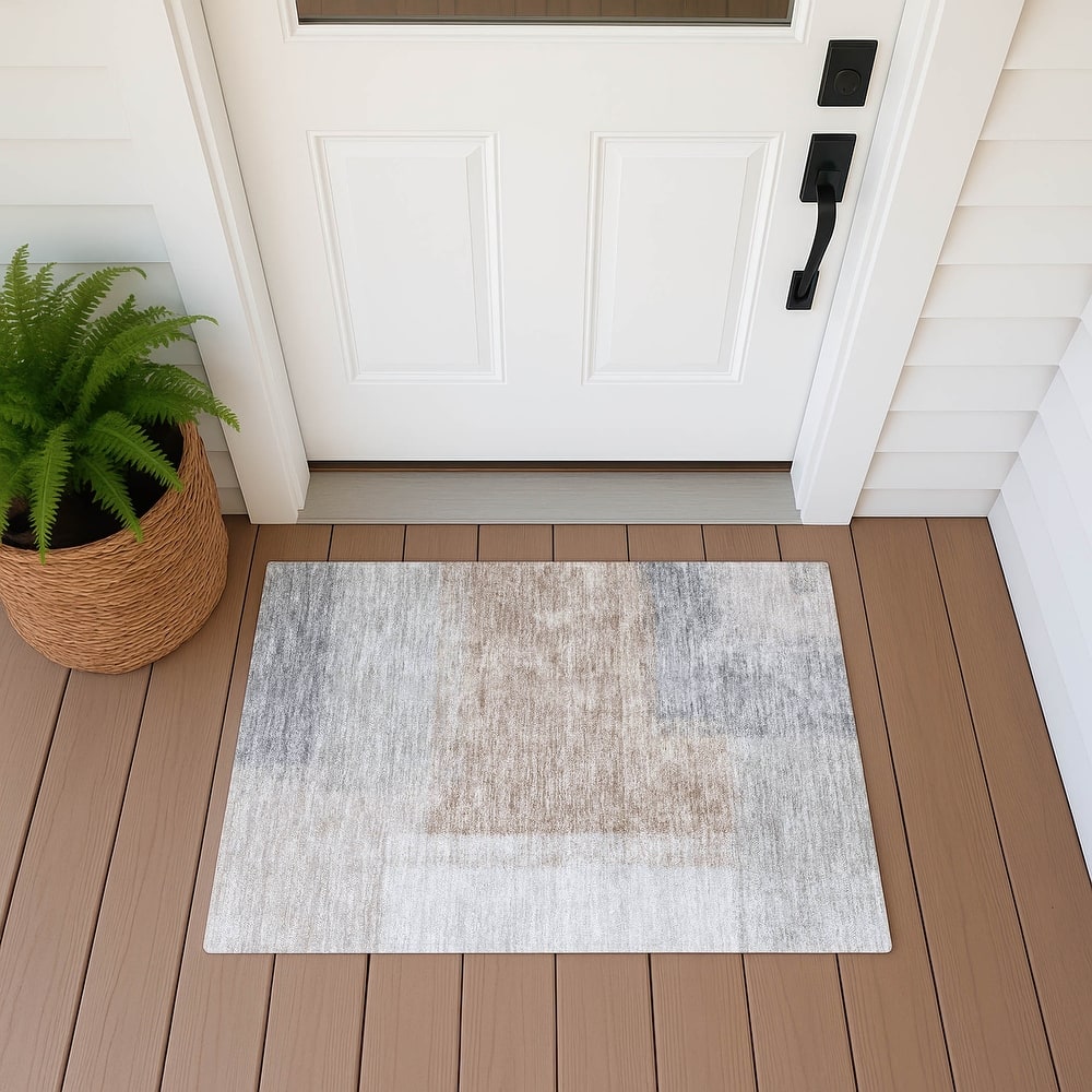 Machine Washable Indoor/ Outdoor Solid Contemporary Chantille Rug