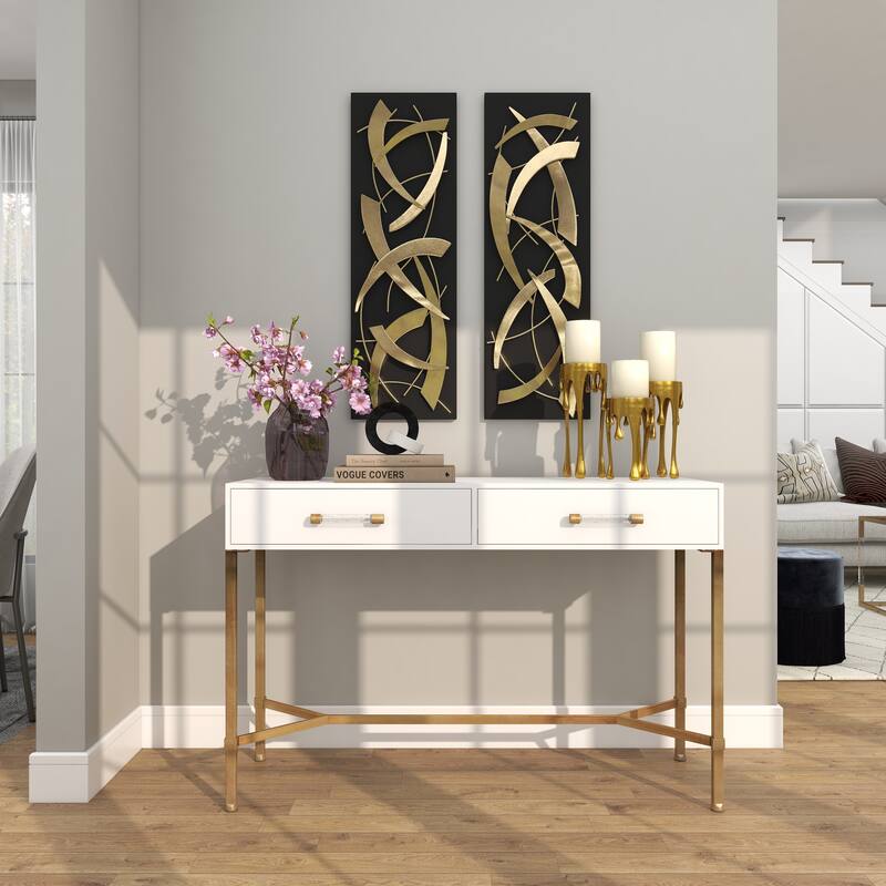 CosmoLiving by Cosmopolitan Silver, Gold or Black Aluminum Abstract Pillar Drip Candle Holder (Set of 3)