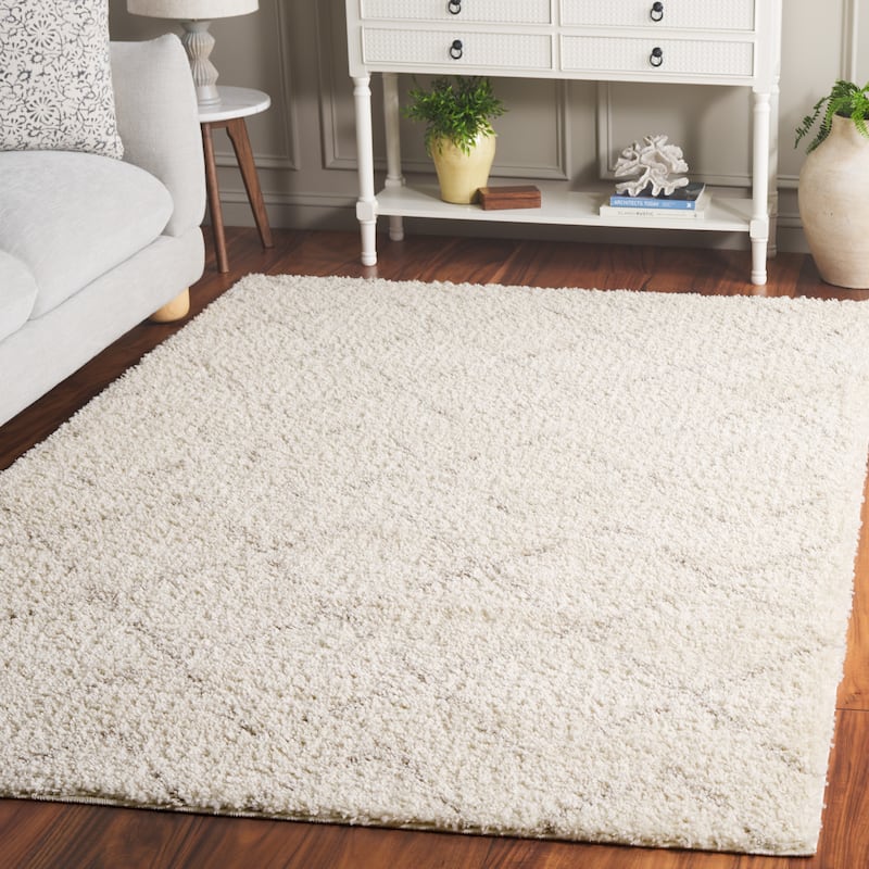 SAFAVIEH Arizona Shag Ghinwa 1.2-inch Thick Rug - 6' x 8' - Ivory/Beige
