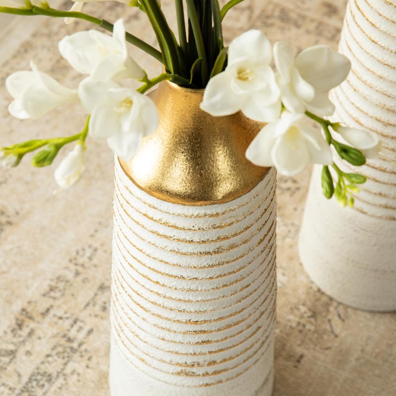 Glitzhome Set of 2 Modern White and Gold Metal Floor Vases