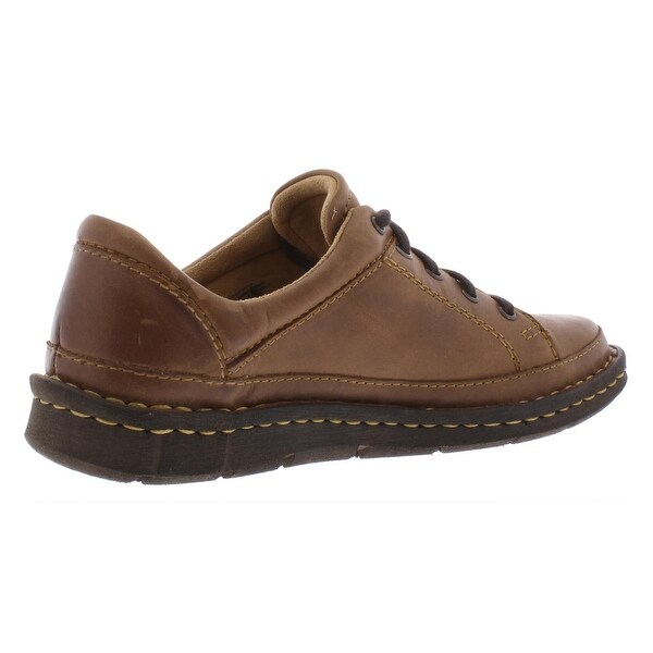 born womens oxfords