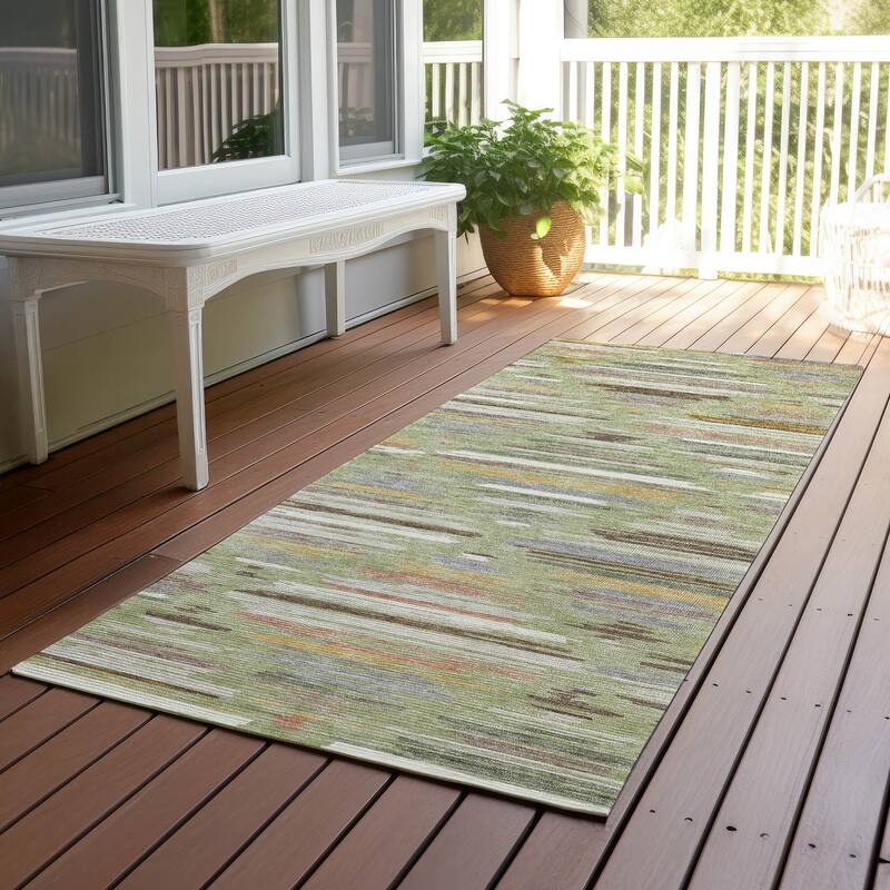 Machine Washable Indoor/ Outdoor Modern Trellis Chantille Rug - Aloe - 2'3" x 7'6"