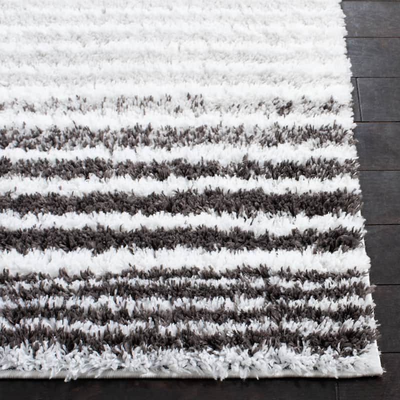 SAFAVIEH Berber Shag Idajete Stripe 1.25-inch Thick Rug