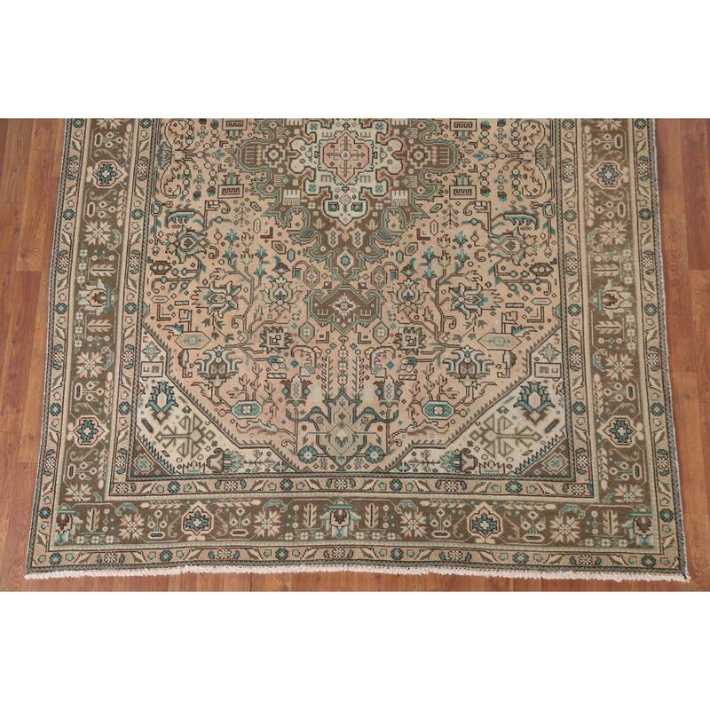 Hand Knotted Oriental 100% Wool Carpet Traditional Medallion Peach Tabriz Area Rug - 9' 5'' X 6' 7''