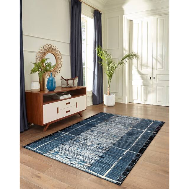 Liora Manne Marina Tribal Stripe Indoor/Outdoor Rug