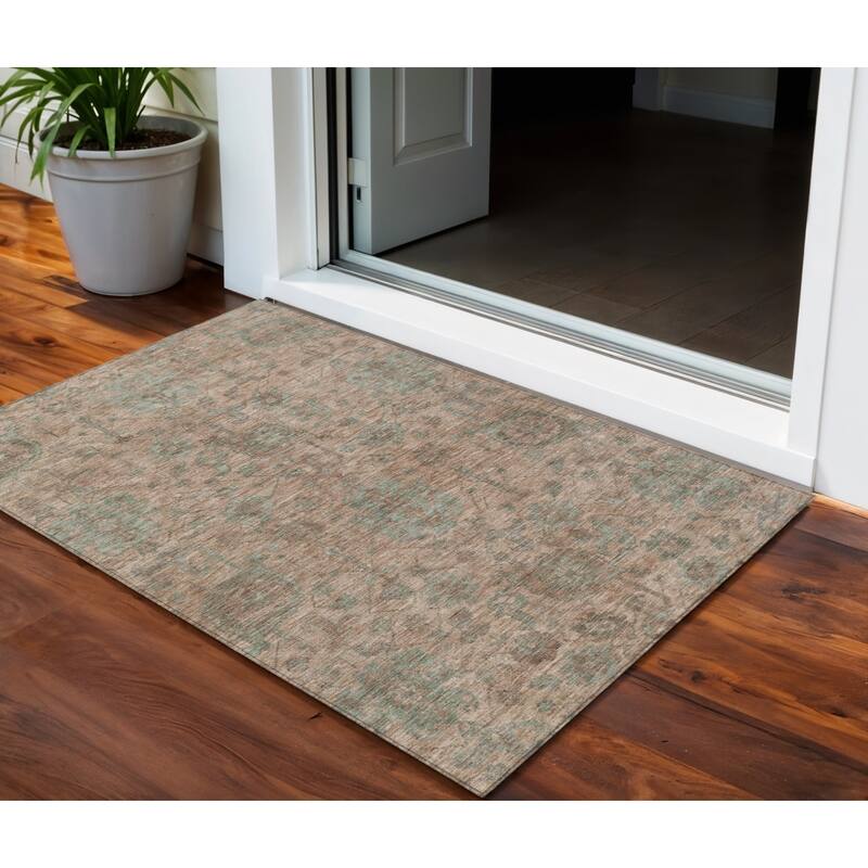HomeRoots Damask Traditional Rectangle Outdoor Rug - 3' x 5'