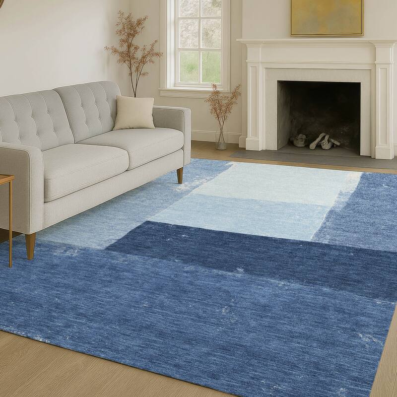 Machine Washable Indoor/ Outdoor Abstract Kraig Chantille Rug