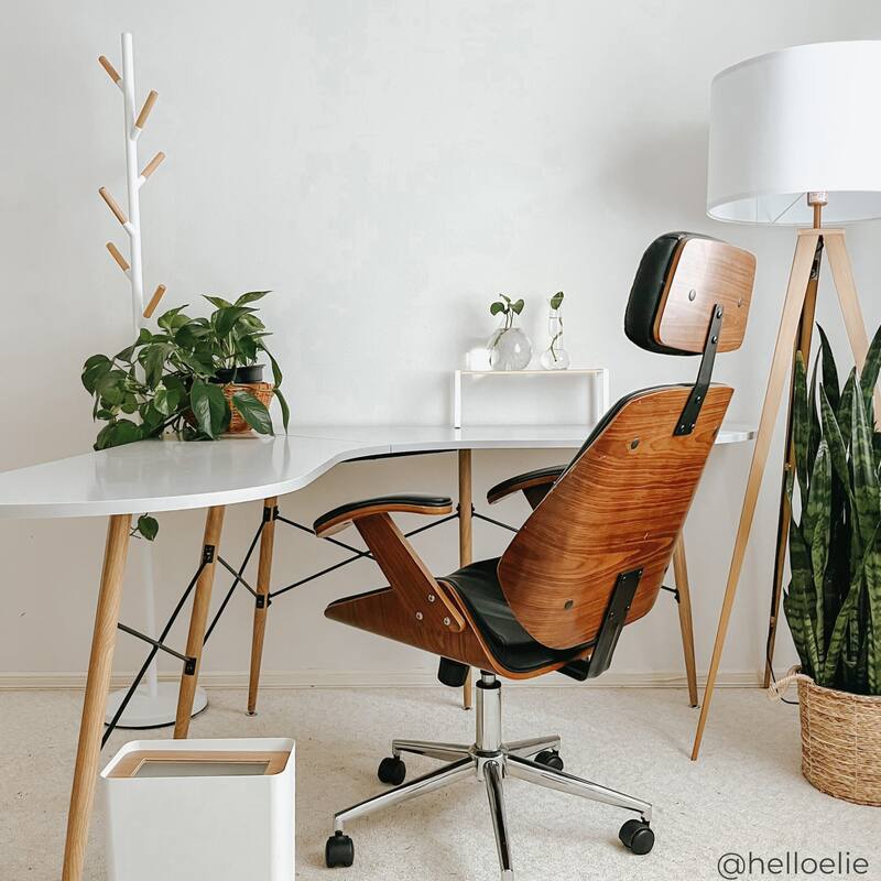 Versanora - Romanza Tripod Floor Lamp, White Shade, 60"H