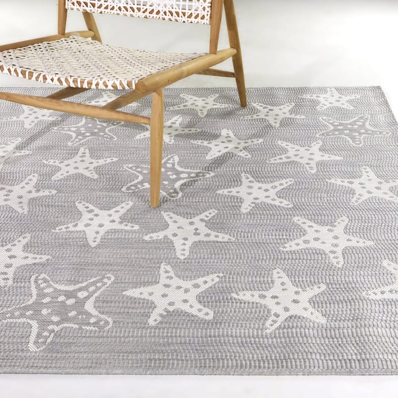 Delmira Coastal Starfish Indoor/Outdoor Area Rug