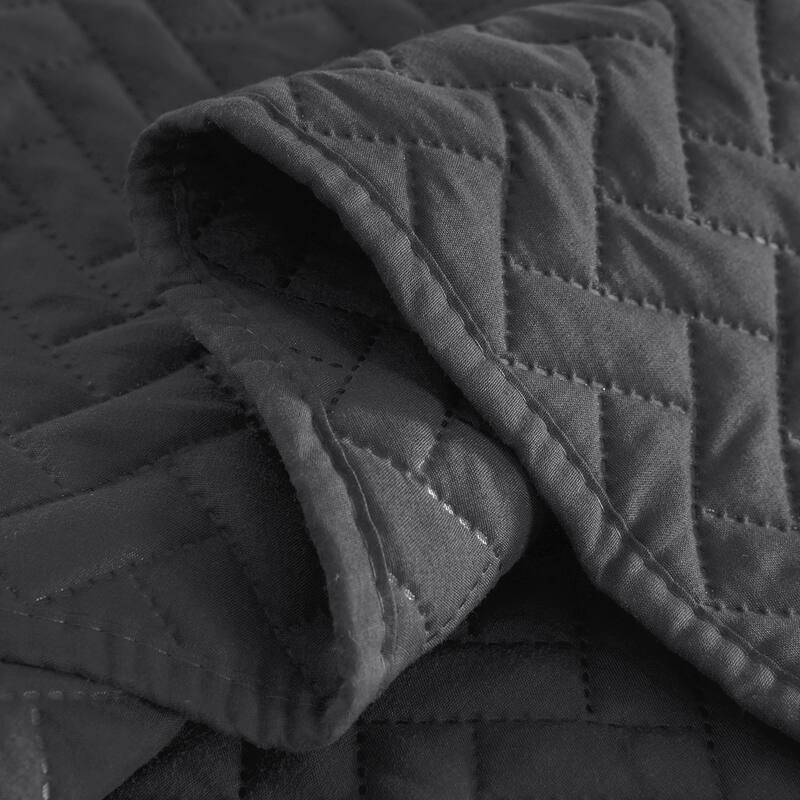 Ultrasonic Reversible 3-Piece Quilt Set with Pillow Shams