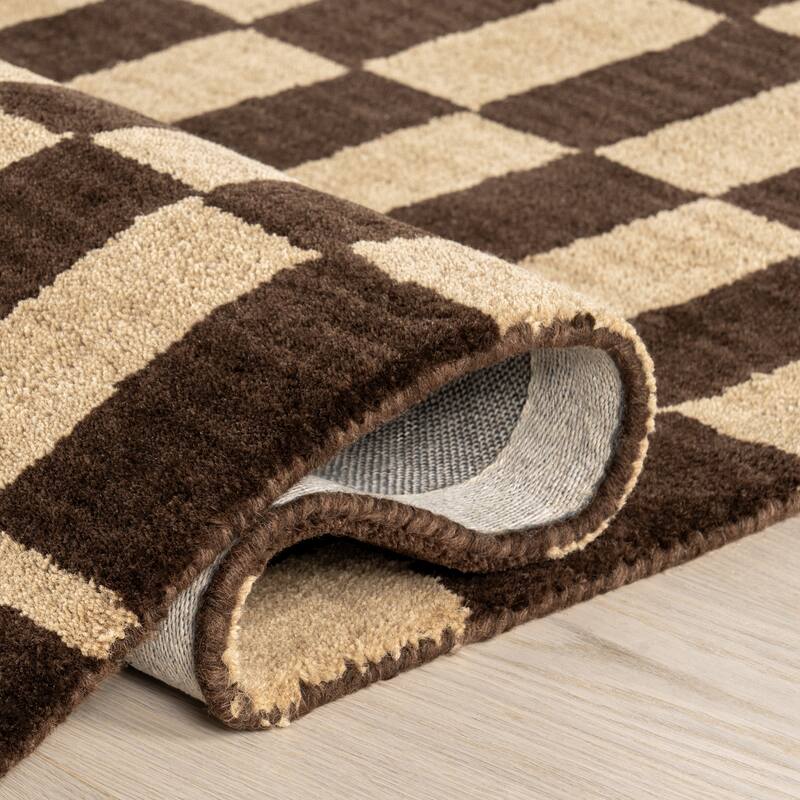 Kia Checkerboard Wool Area Rug