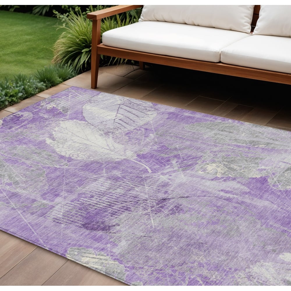 HomeRoots Floral Transitional Rectangle Outdoor Rug