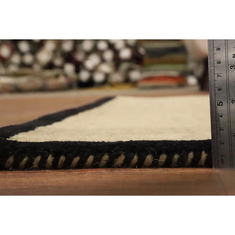Hand Knotted Oriental 100% Wool Carpet Modern Geometric Beige & Ivories Gabbeh Area Rug - 5' 11'' X 4' 0''