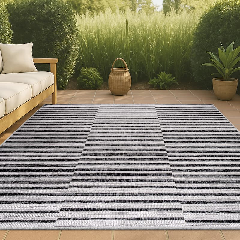 JONATHAN Y Grid Modern Offset Stripe Indoor/Outdoor Area Rug