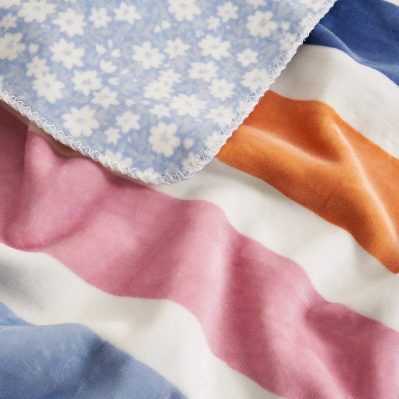 Hunter Reversible Plaid Plush Throw Blankets