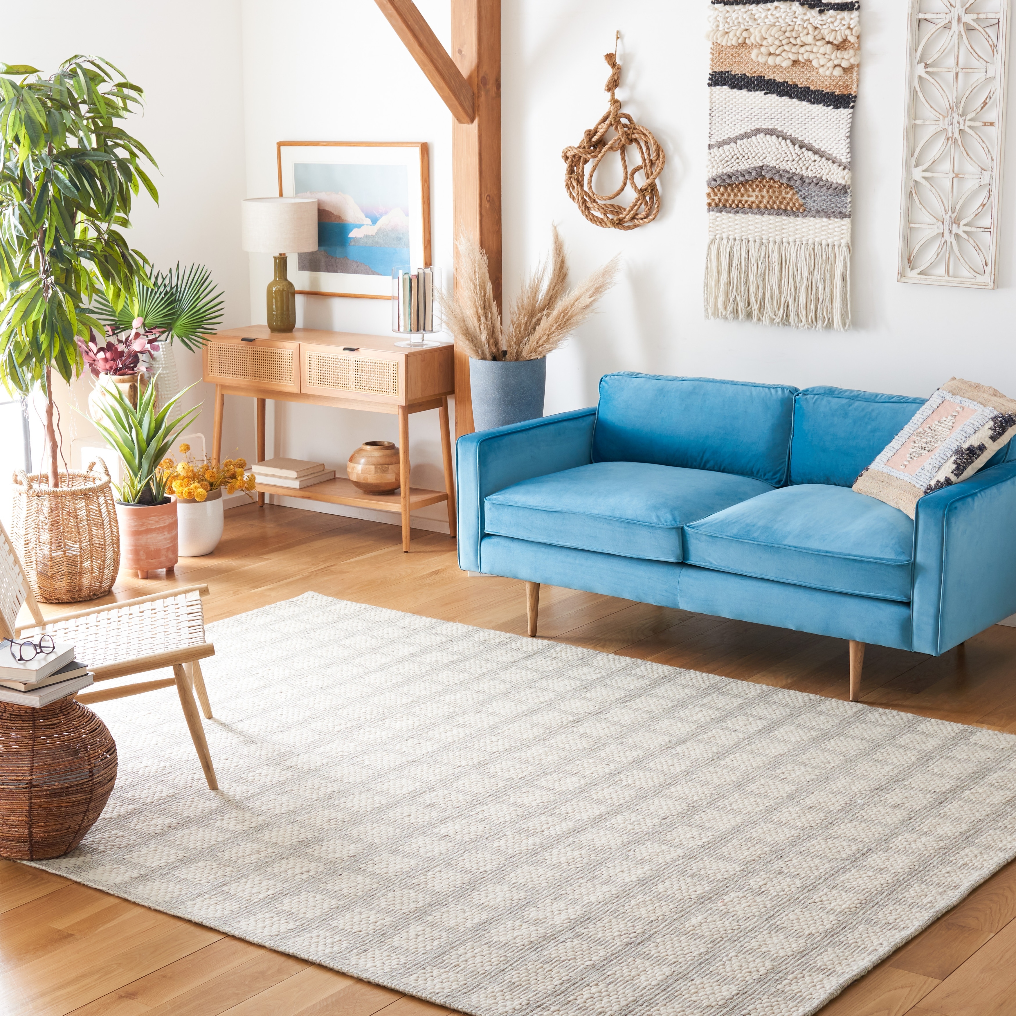 SAFAVIEH Handmade Marbella Anat Wool Rug