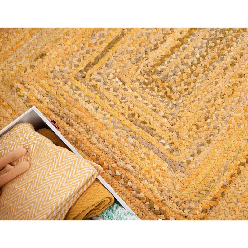 Braided Slin Collection Area Rug
