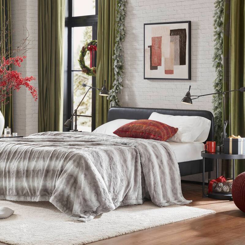 Madison Park Zuri Faux Fur Blanket