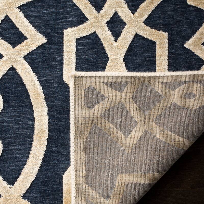 Martha Stewart by SAFAVIEH Villa Screen Viscose Rug