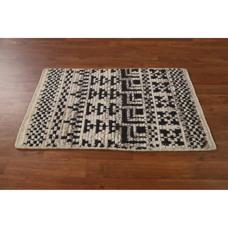 Geometric Moroccan Oriental Foyer Rug Handmade Beige Wool Carpet - 2'0"x 3'0"