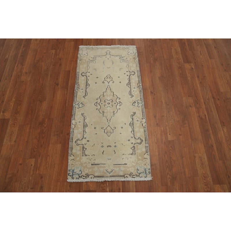 Hand Knotted Oriental 100% Wool Carpet Traditional Medallion Beige & Ivories Kerman Area Rug - 3' 9'' X 1' 9''