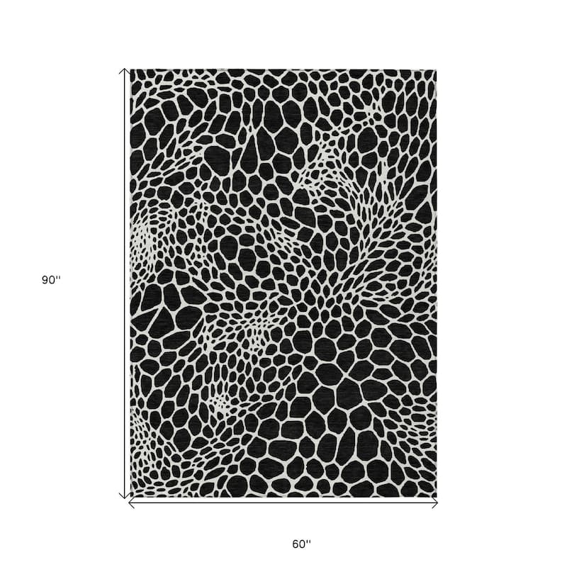 HomeRoots Geometric Transitional Rectangle Outdoor Rug
