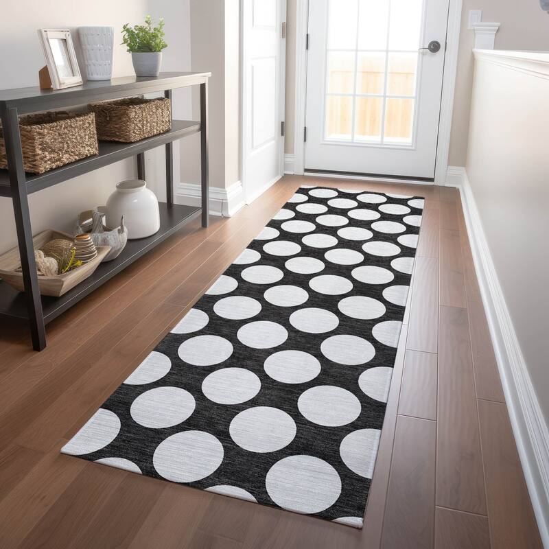 Machine Washable Indoor/ Outdoor Chantille Modern Dots Rug