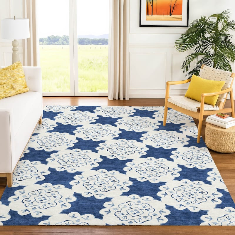 Machine Washable Indoor/ Outdoor Global Motif Chantille Rug