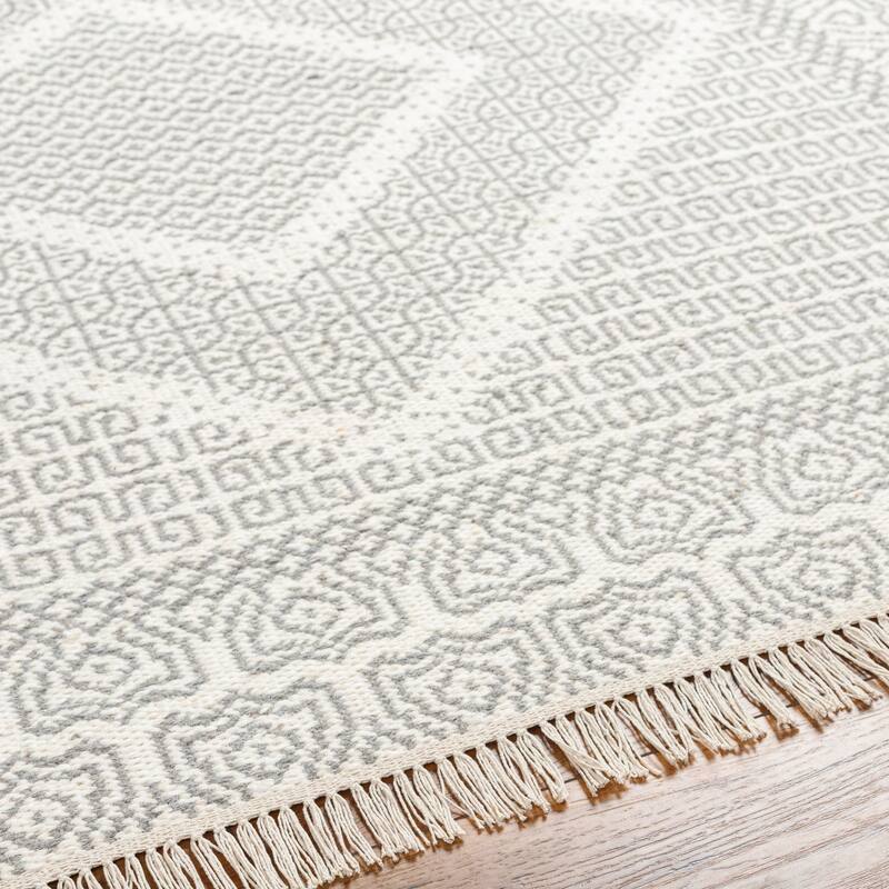 Joe Traditional Area Rug