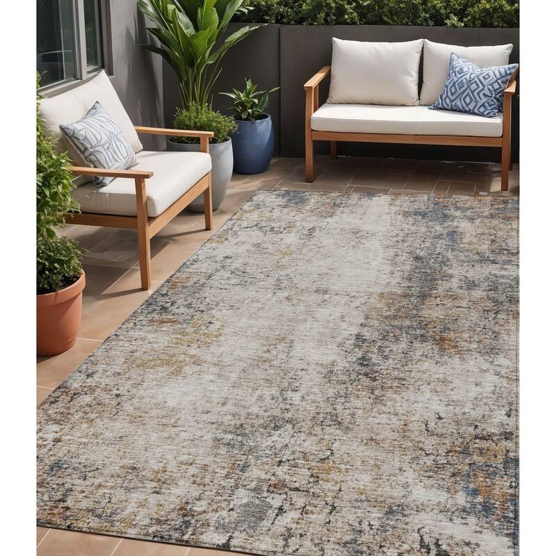 HomeRoots Abstract Transitional Rectangle Outdoor Rug - 5' X 8'