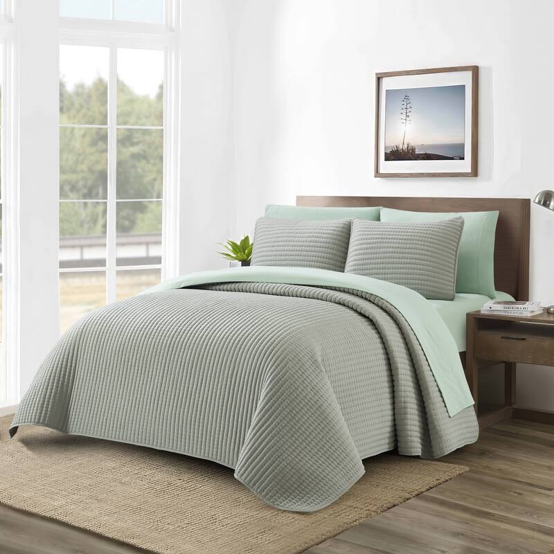 Nanshing Cassidy 7 Piece Solid Color Waffle Quilt Set