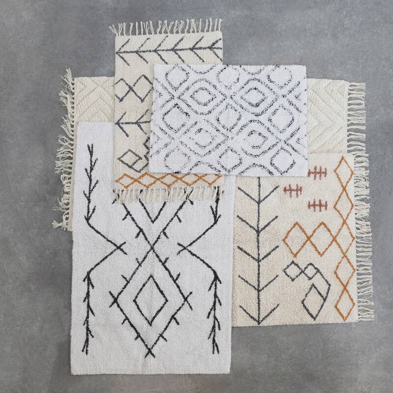 Cotton Tufted Rug with Diamond Pattern - 3' x 5'