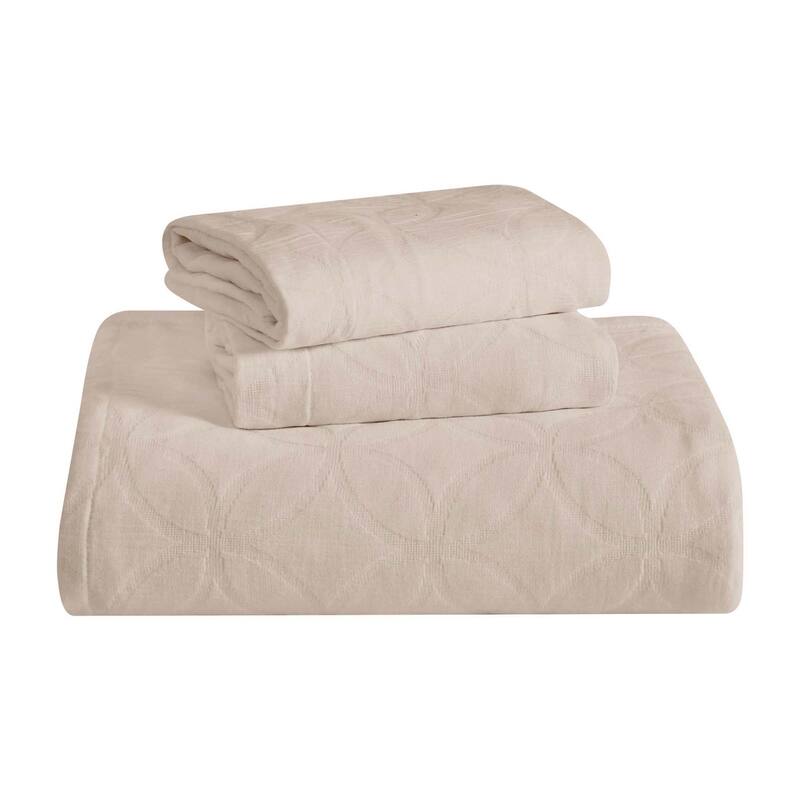Superior Serenity Cotton Matelasse Jacquard Celtic Circle Bedspread Set