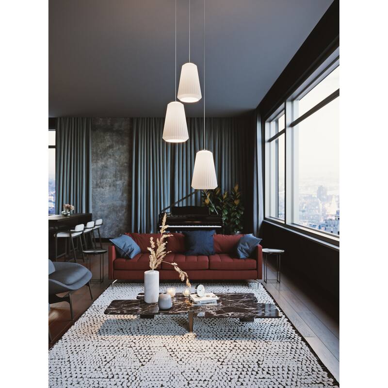 Isla Medium Base Triple Pendant - White