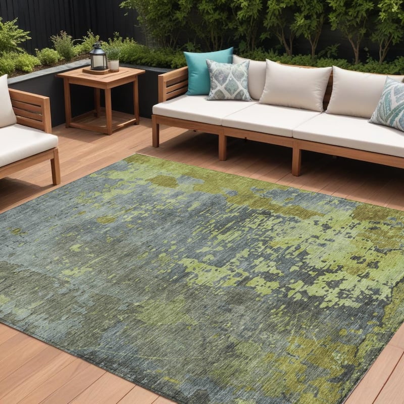 HomeRoots Abstract Transitional Rectangle Outdoor Rug - 10' X 14'