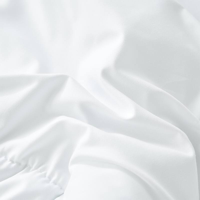Lightweight White Down Alternative Comforter With Box