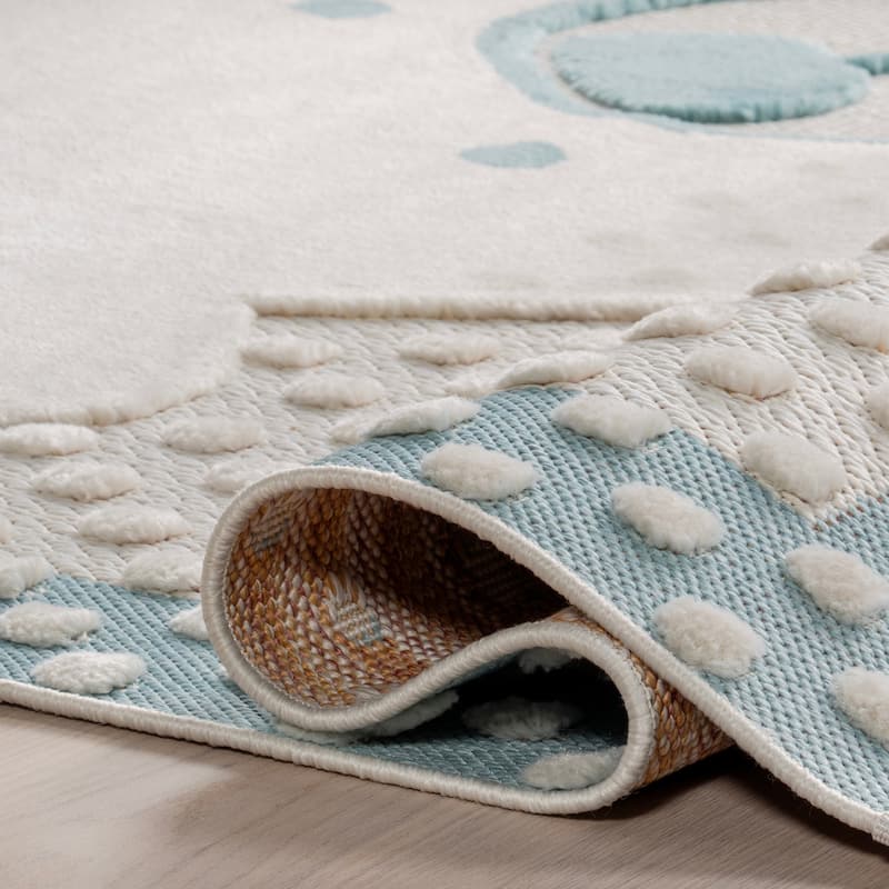 Nuloom Cecelia Polar Bear Kids Fringe Area Rug