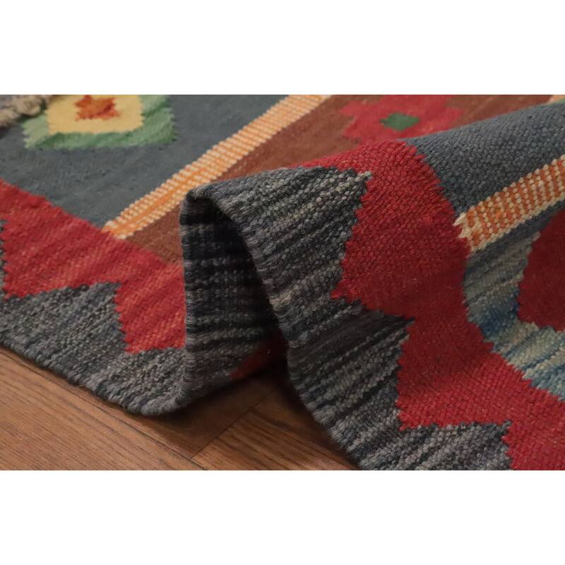 Hand Woven Oriental 100% Wool Carpet Southwestern Tribal Greys & Charcoal Kilim Area Rug - 5' 6'' X 4' 1''