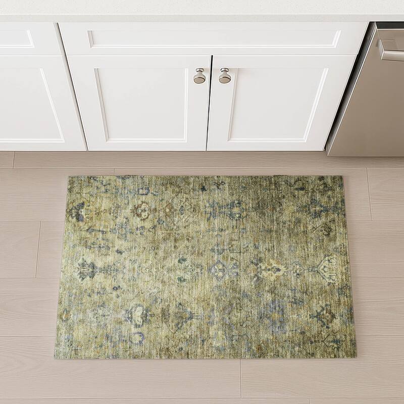 Machine Washable Indoor/ Outdoor Traditional Serenity Chantille Rug