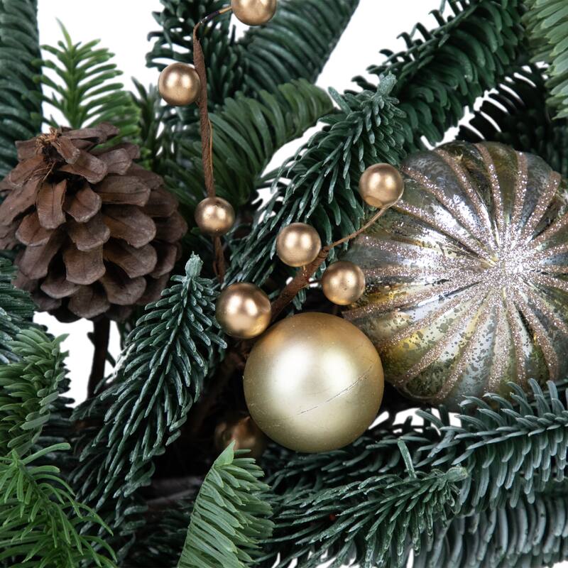 Pine Gold Ornaments Pine Cones Artificial Christmas Wreath 22-Inch