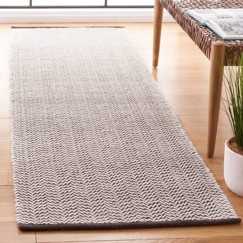 SAFAVIEH Handmade Vermont Windy Wool Rug - 2'3" x 8' Runner - Brown/Ivory