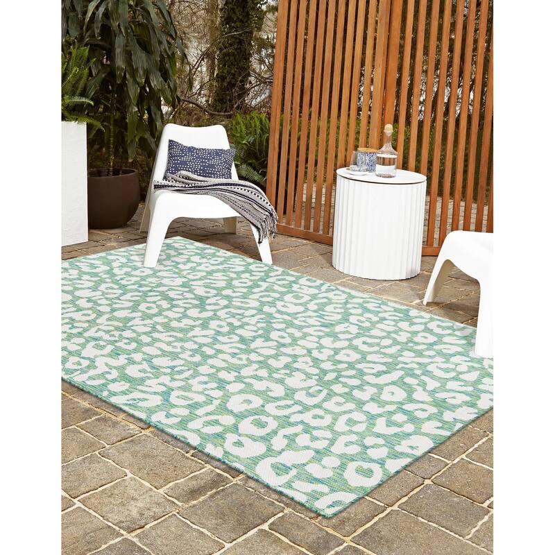 Outdoor Gallery Collection Area Rug