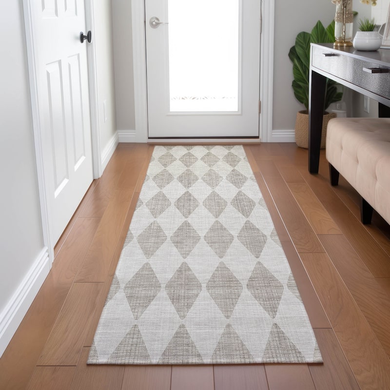Machine Washable Indoor/ Outdoor Chantille Argyle Rug - Beige - 2'3" x 7'6"