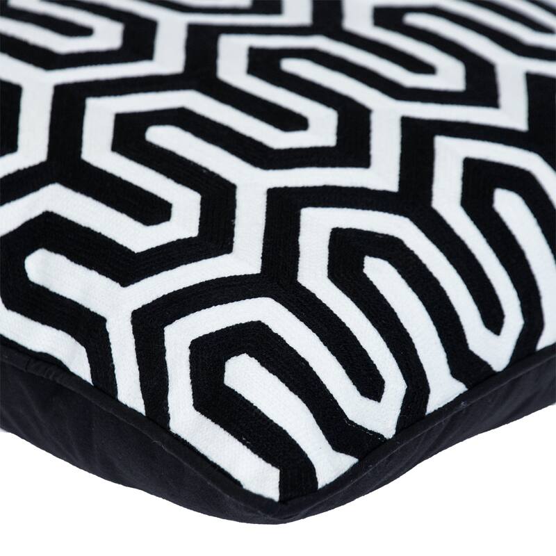Parkland Collection Transitional Geometric Black 20" x 20" Pillow