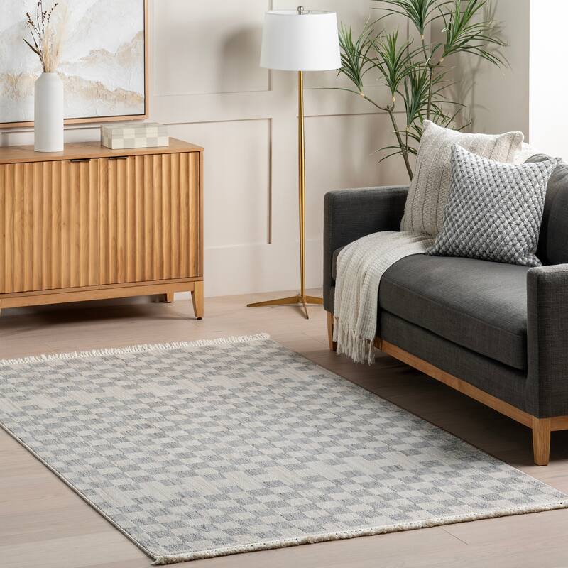 Nuloom Sunniva Casual Checkered Tasseled Area Rug - 4' x 6' - Beige - Rectangle