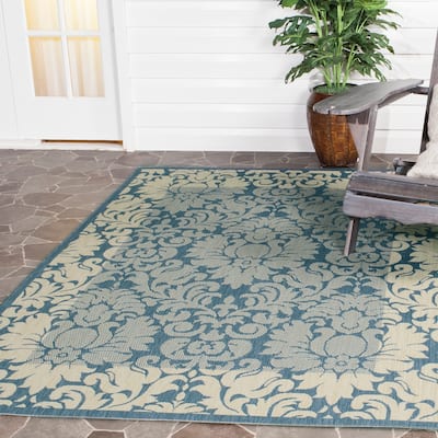 SAFAVIEH Courtyard Peggie Indoor/ Outdoor Patio Backyard Rug