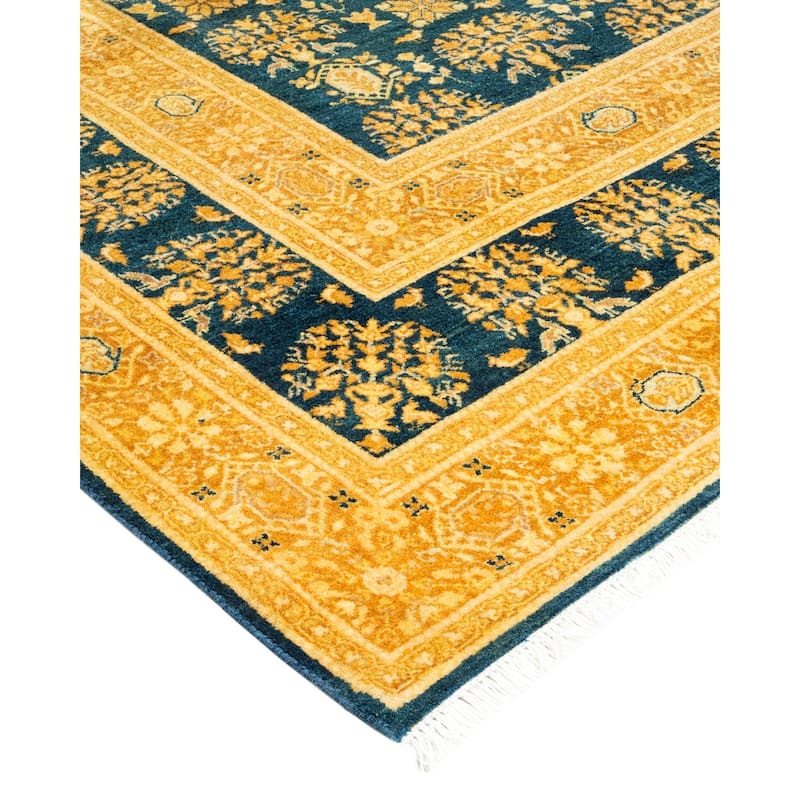 Overton Handknotted Wool Traditional Oriental Green Area Rug - 6' x 9'