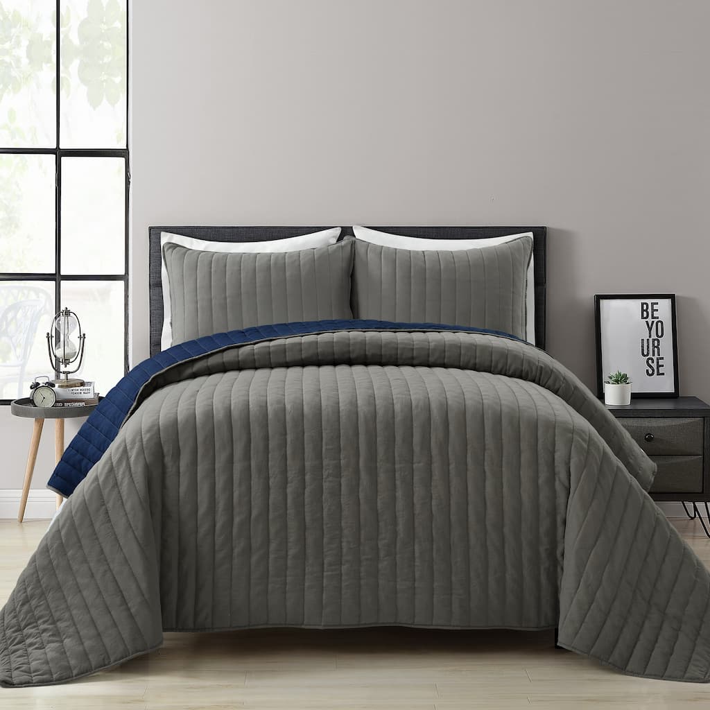 Lush Decor Soft Stripe All Season Quilt/Coverlet Set