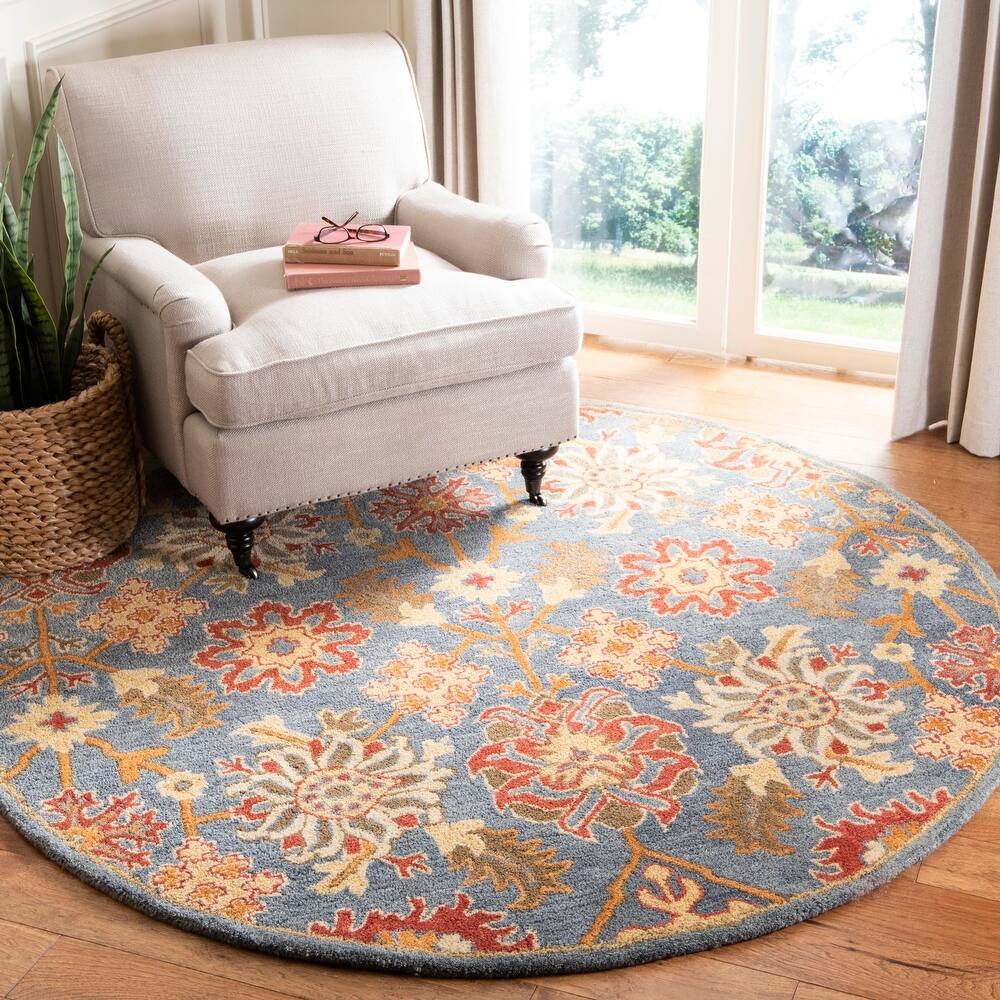 SAFAVIEH Handmade Heritage Marianela Traditional Oriental Wool Rug
